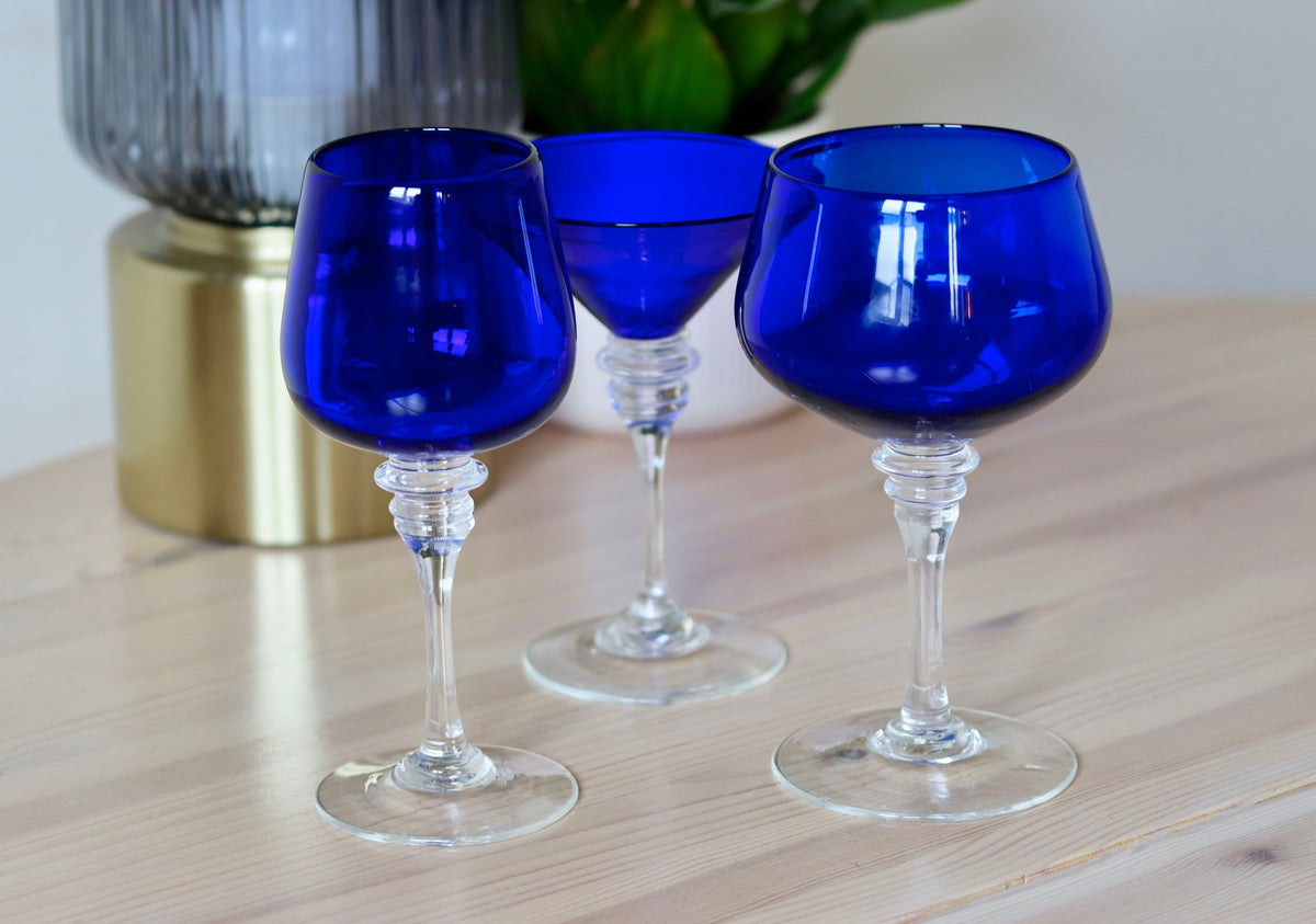 Blue Tableware